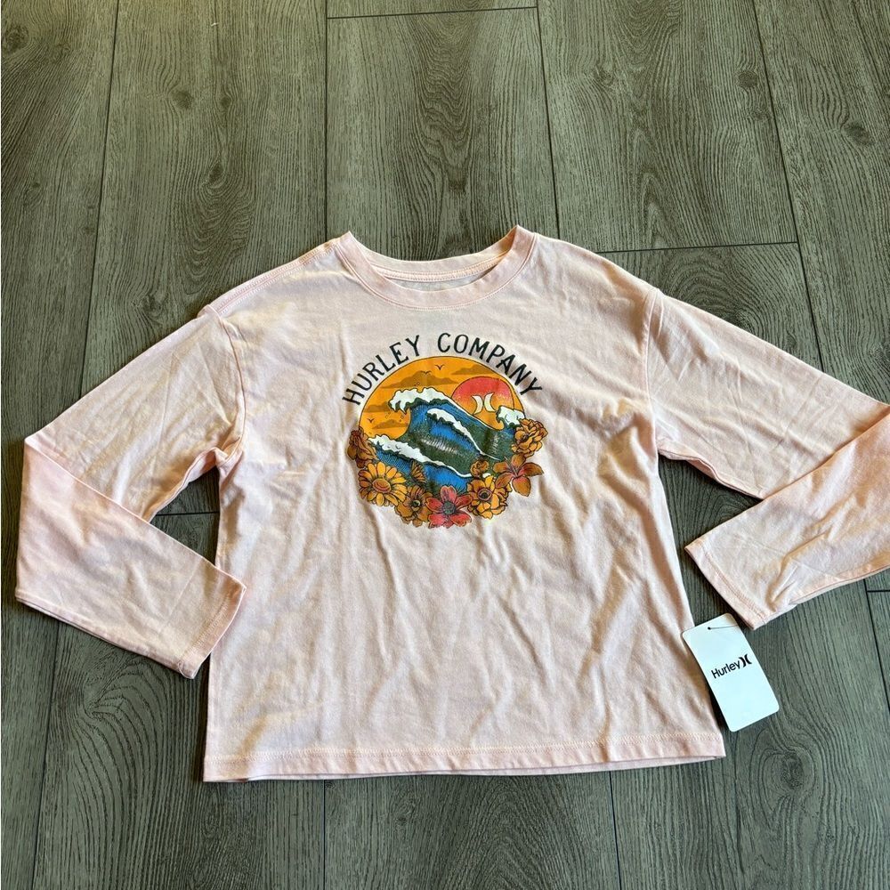 Hurley graphic long sleeve t shirt perfect for winter